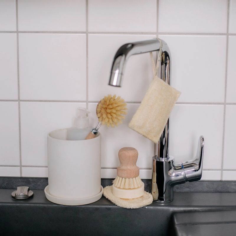 Oppvaskbørste m/ekstra børstehode 